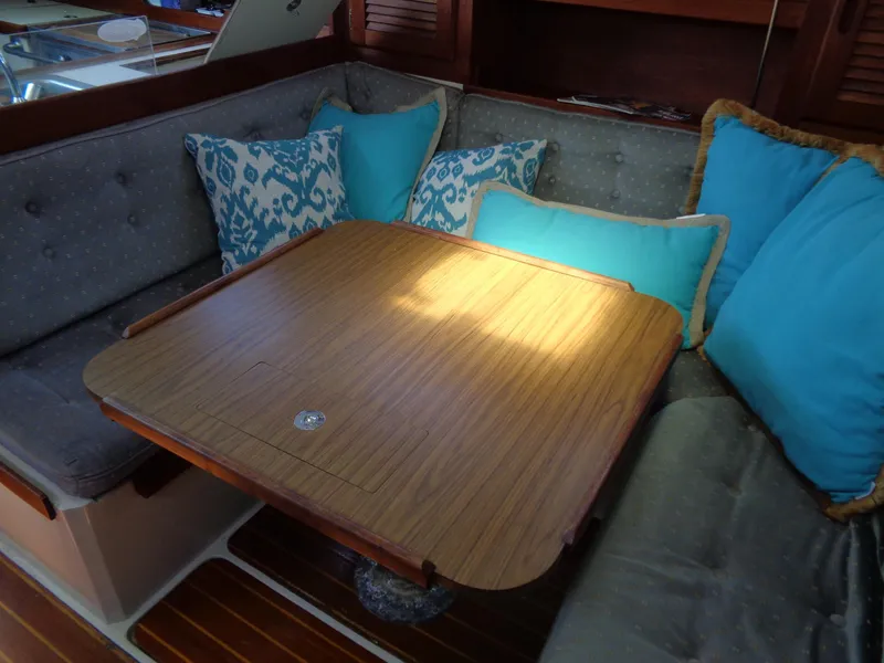 1987 Catalina Sloop