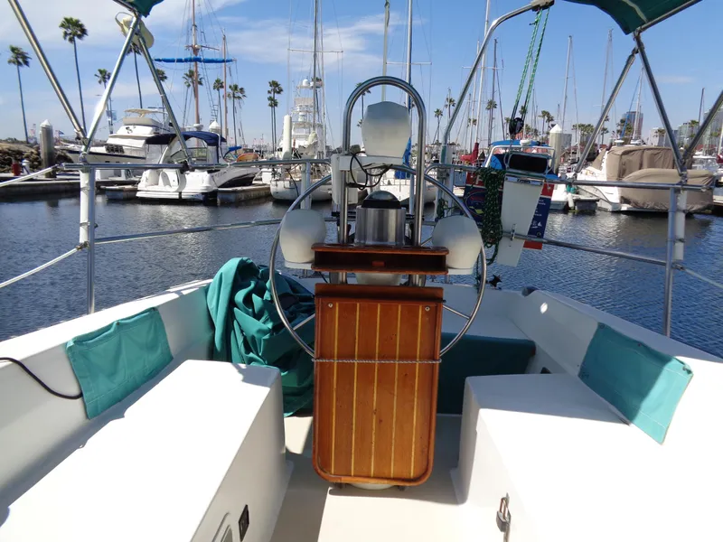 1987 Catalina Sloop