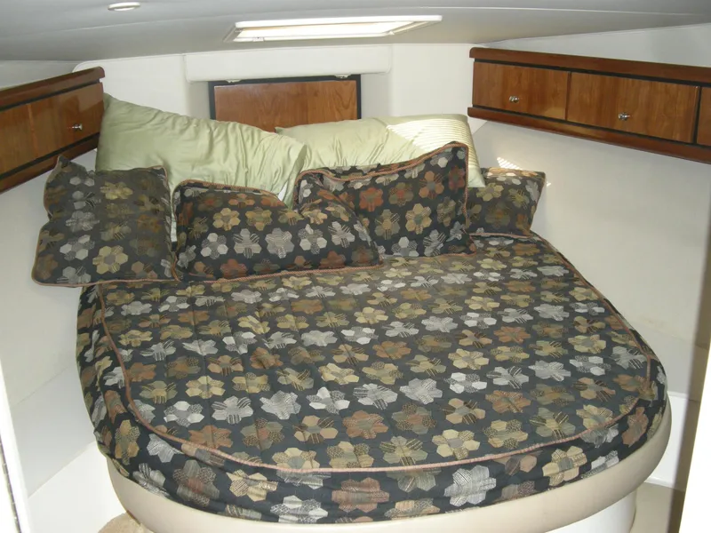 1998 Trojan 12 Meter Express 400