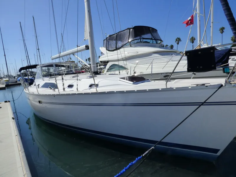 2010 Catalina 445