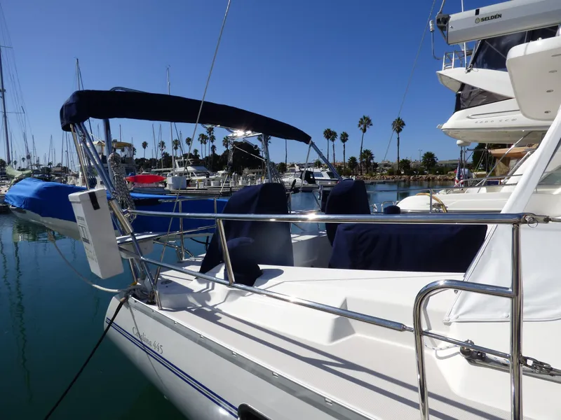 2010 Catalina 445