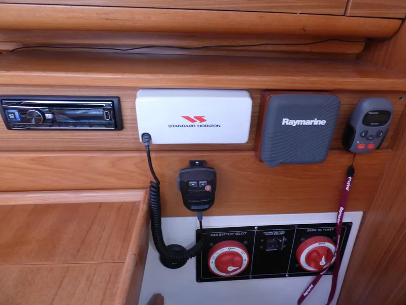 2010 Catalina 445