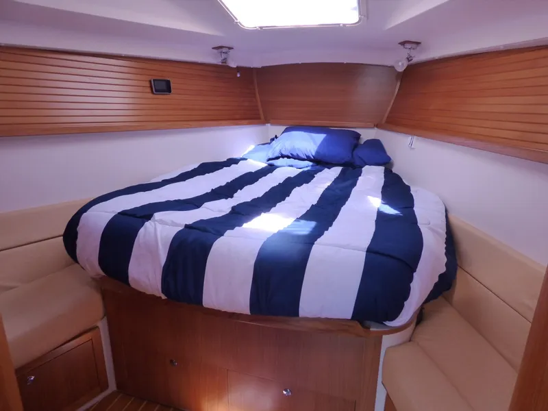 2010 Catalina 445