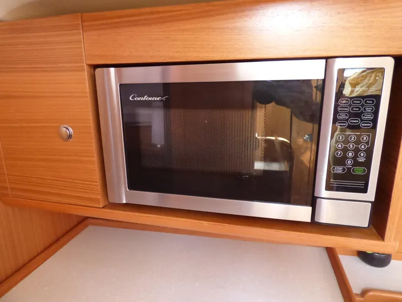 2010 Catalina 445