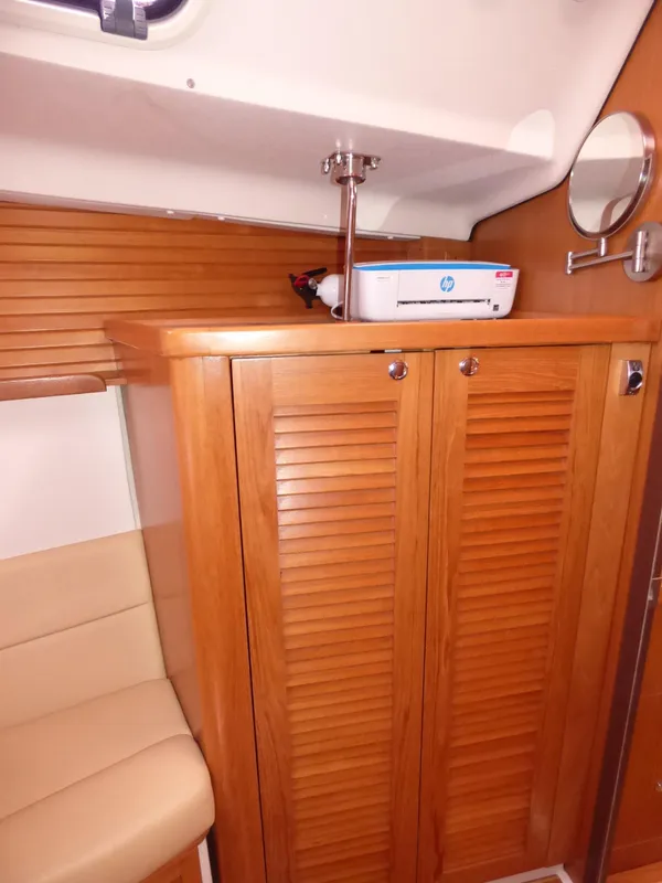 2010 Catalina 445