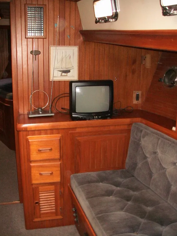1991 Vagabond Ketch