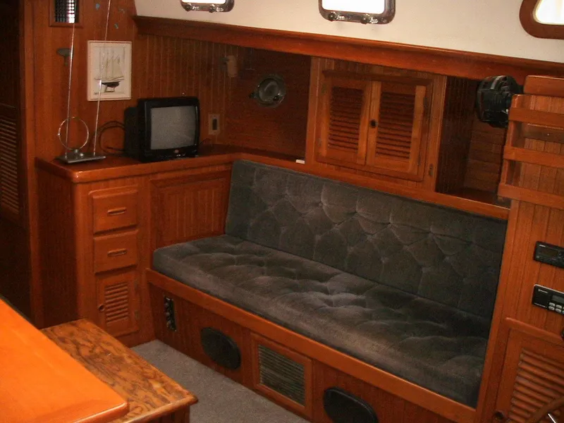 1991 Vagabond Ketch