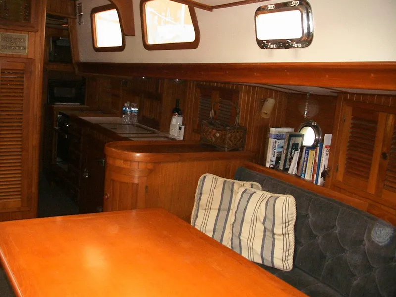 1991 Vagabond Ketch