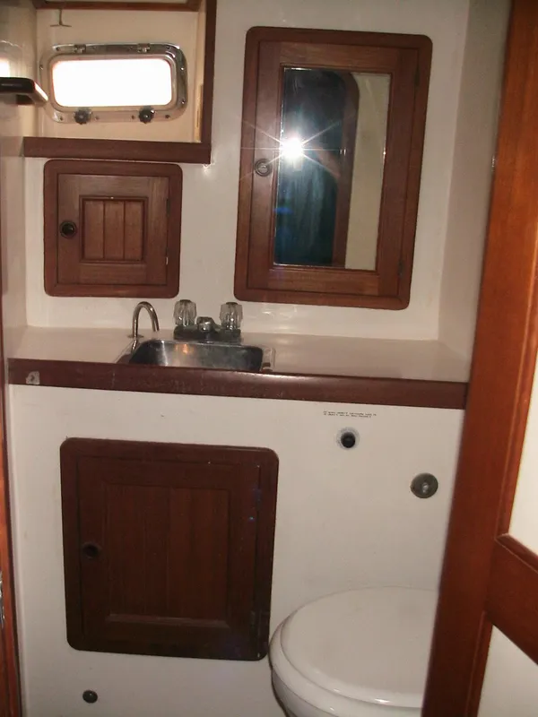 1991 Vagabond Ketch