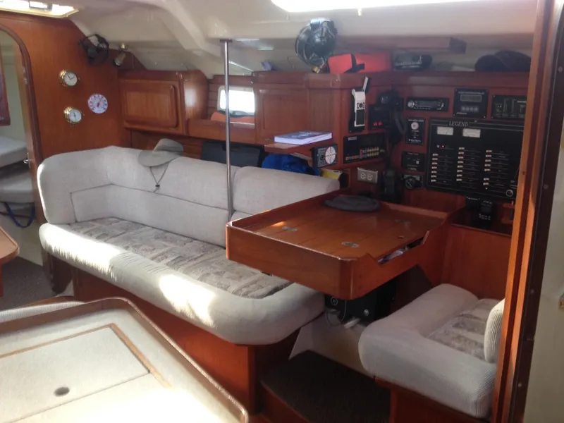 1993 Hunter 40.5