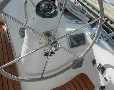 2003 Catalina 470