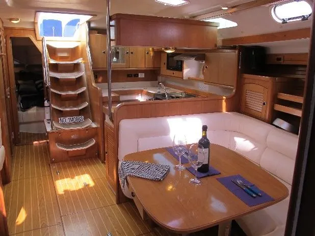 2003 Catalina 470