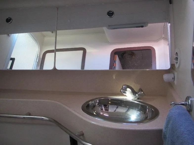 2003 Catalina 470