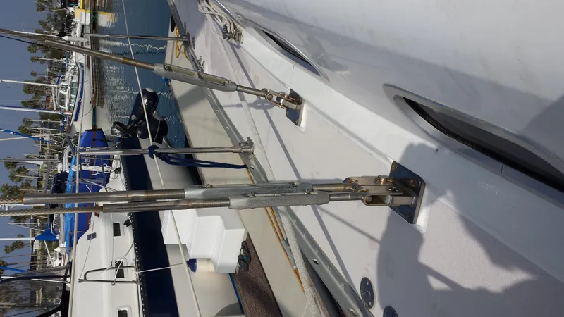 2003 Catalina 470