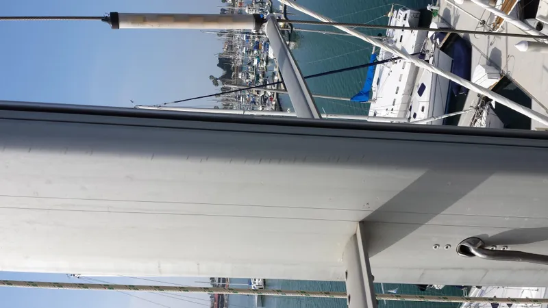 2003 Catalina 470