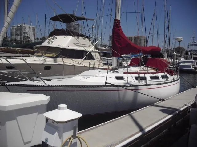 1986 Catalina 38