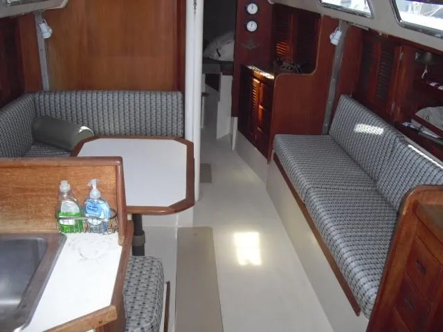 1986 Catalina 38