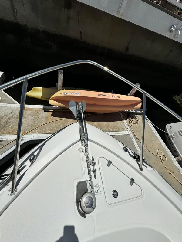 2015 Boston Whaler 315 Conquest