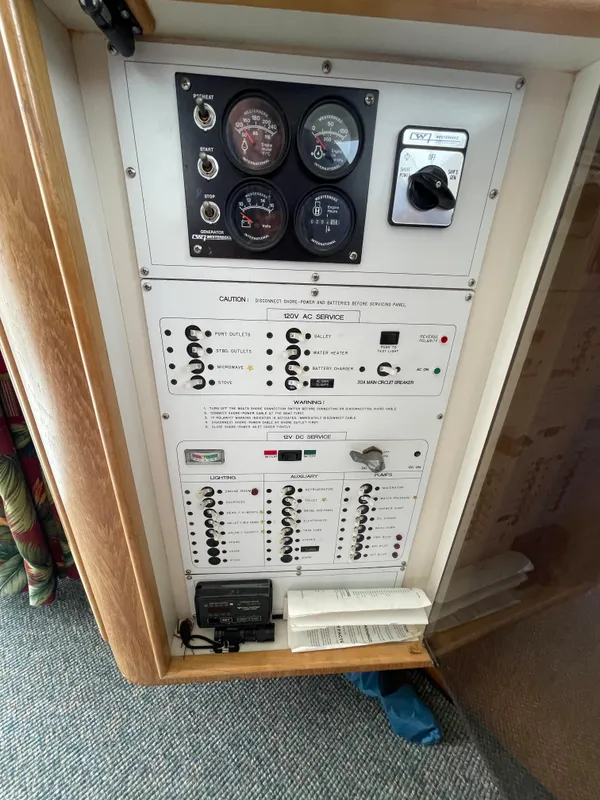 2000 Catalina Islander 34