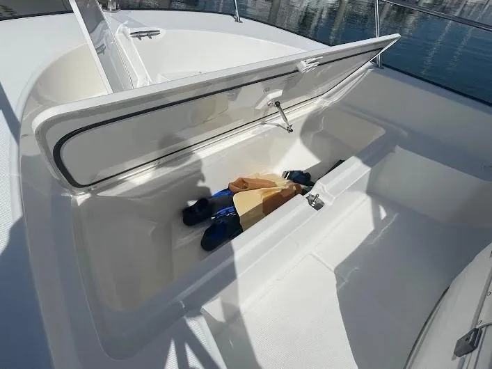 2013 Boston Whaler 210 Montauk