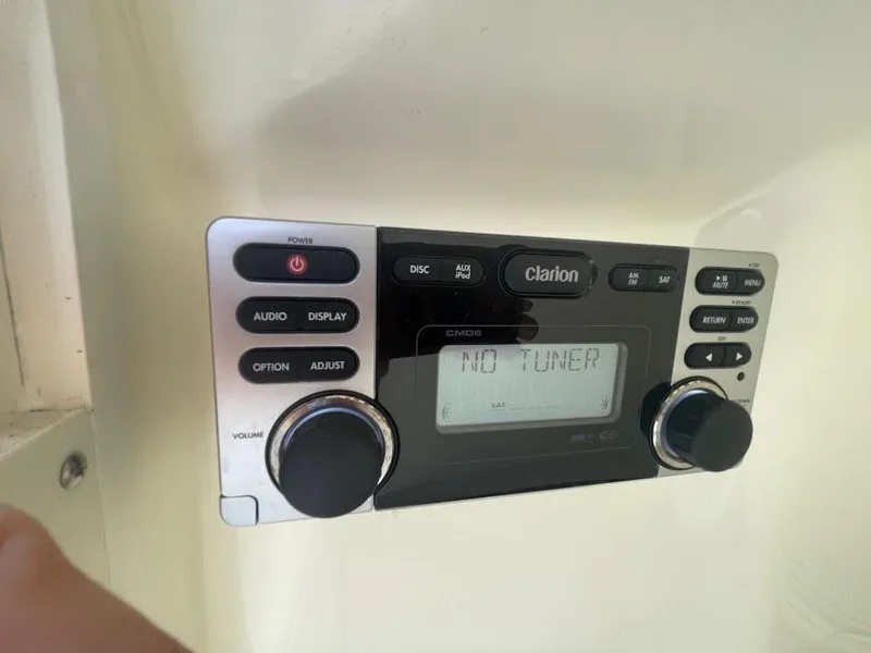 2013 Boston Whaler 210 Montauk