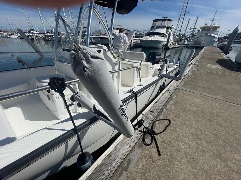 2013 Boston Whaler 210 Montauk