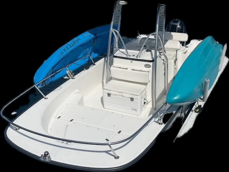 2013 Boston Whaler 210 Montauk