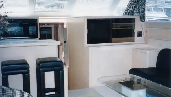 1994 Tiara Yachts 4300 Convertible