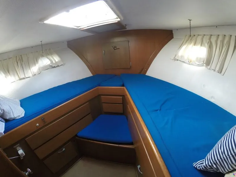 1965 Hatteras Double Cabin Motor Yacht