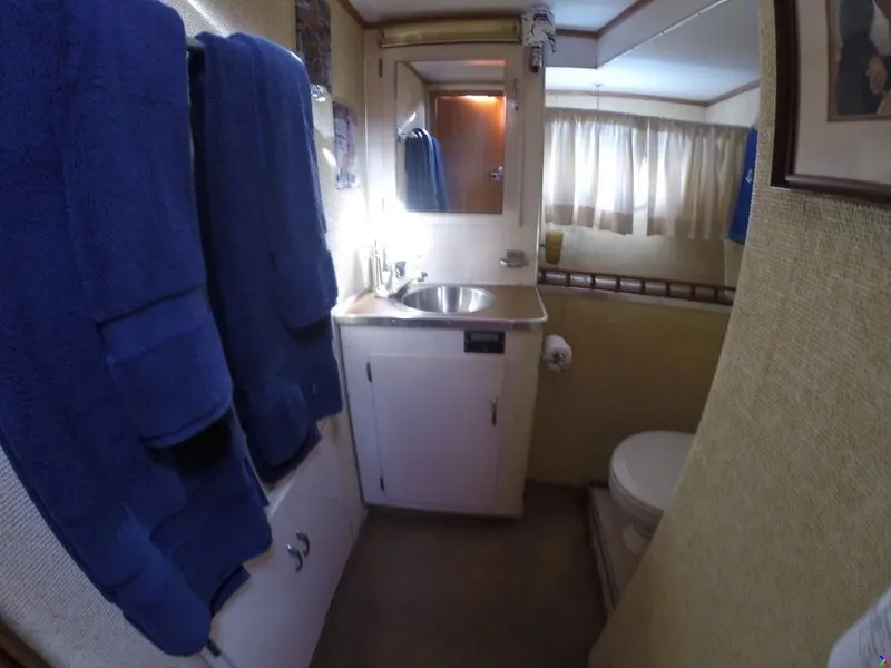 1965 Hatteras Double Cabin Motor Yacht