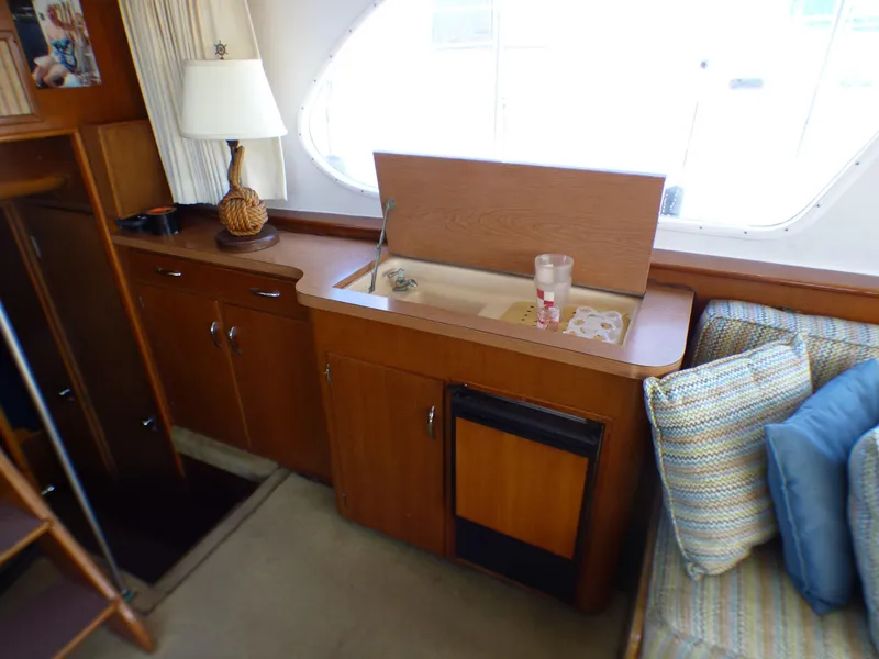1965 Hatteras Double Cabin Motor Yacht