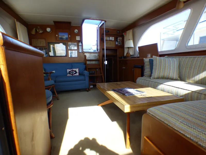 1965 Hatteras Double Cabin Motor Yacht