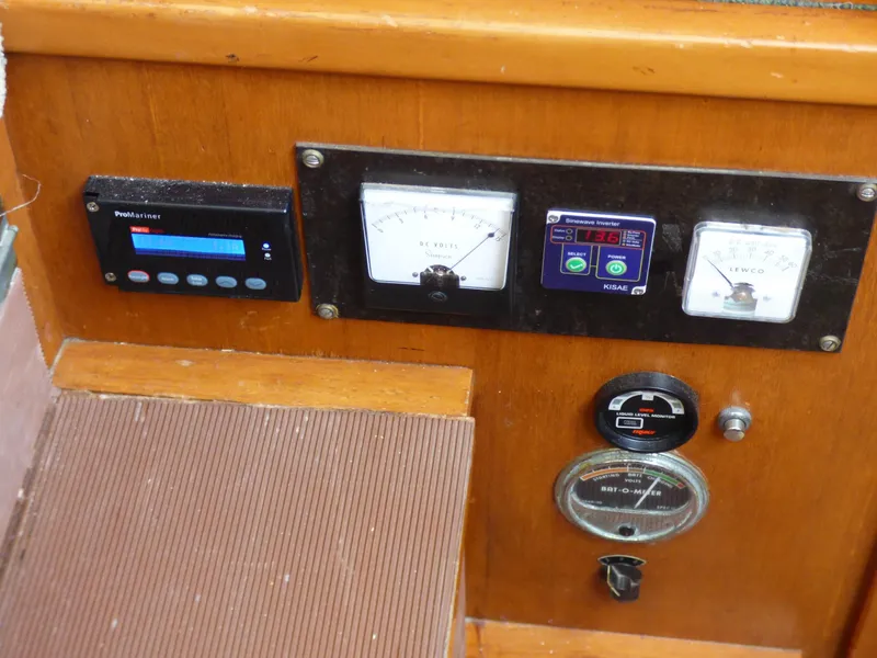 1965 Hatteras Double Cabin Motor Yacht