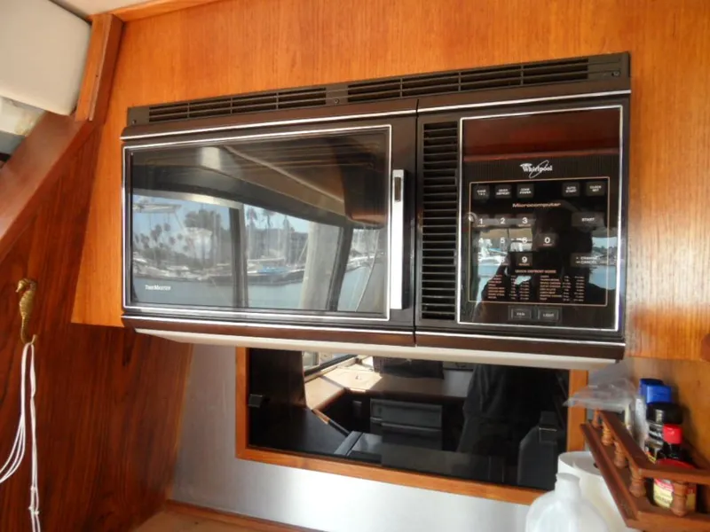 1987 Bayliner 4550 Pilothouse Motoryacht