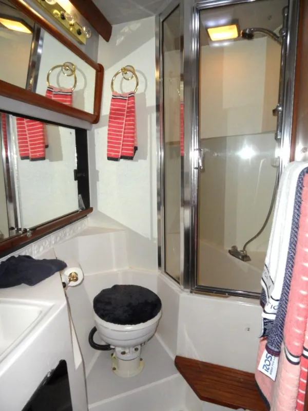 1987 Bayliner 4550 Pilothouse Motoryacht
