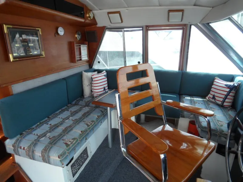 1987 Bayliner 4550 Pilothouse Motoryacht
