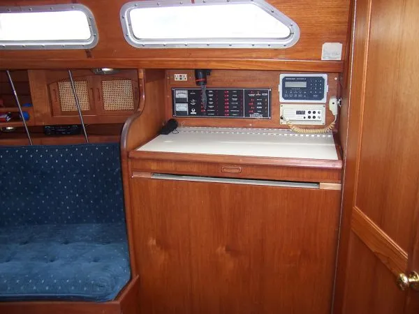 1989 Ericson 32-200