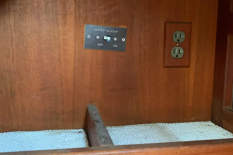 1979 Catalina 38