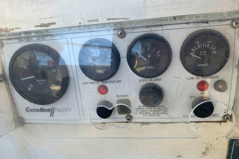 1979 Catalina 38