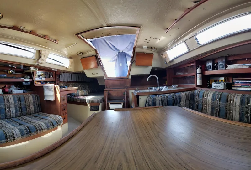 1979 Catalina 38