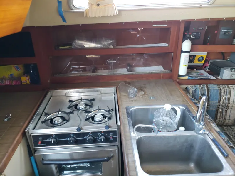 1979 Catalina 38