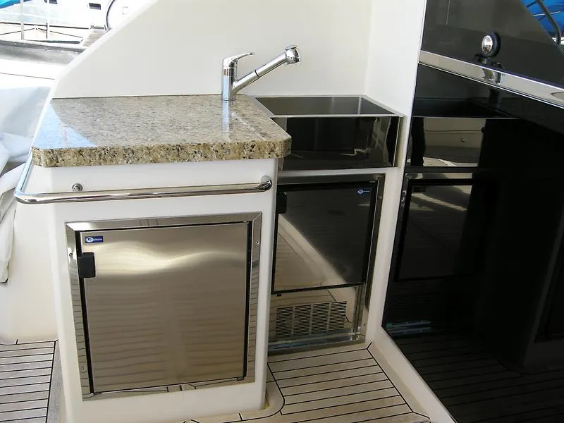 2008 Riviera Sport Yacht