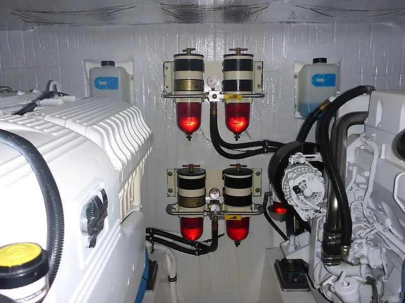 2008 Riviera Sport Yacht