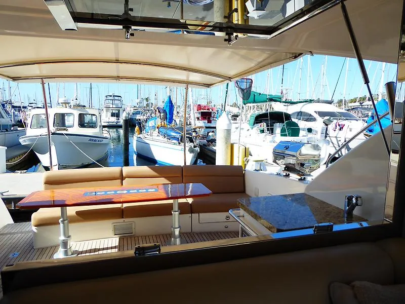 2008 Riviera Sport Yacht