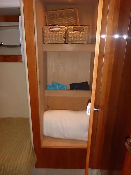 2008 Riviera Sport Yacht
