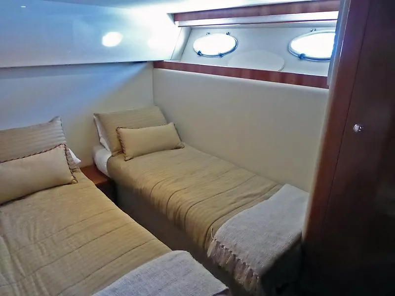2008 Riviera Sport Yacht