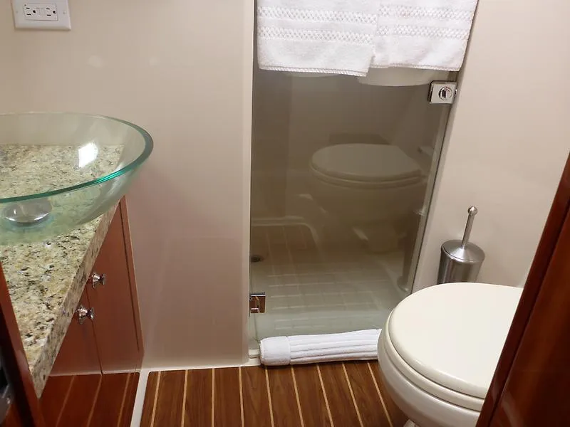 2008 Riviera Sport Yacht