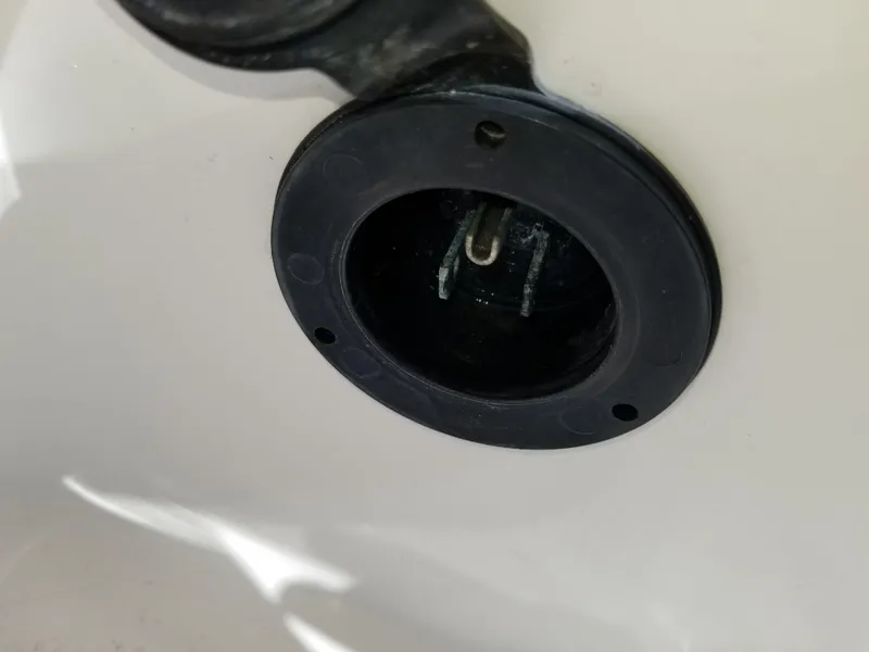 Shore Power Connection for Battery Charger