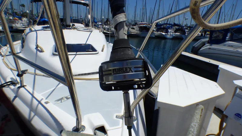 2000 Hunter Sloop