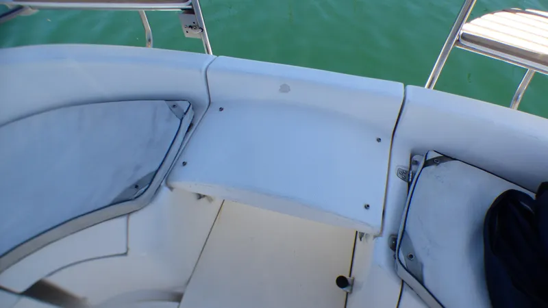 Walk thru transom